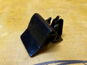 WSPORNIK MOCOWANIE KANAPY TYŁ TYLNEJ RENAULT CLIO IV