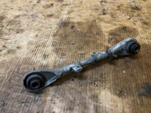 WAHACZ TYŁ TYLNY PRAWY LEWY CITROEN DS7 CROSSBACK X74