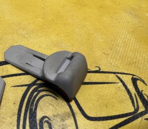 OSŁONA ZAŚLEPKA UCHWYT PODSUFITKI RENAULT CLIO IV