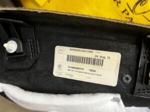 TAPICERKA BOCZEK BAGAŻNIKA TYŁ LEWY LEWA MERCEDES GL X166 ALPACA GRAY