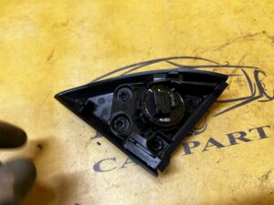 GŁOŚNIK OSŁONA SŁUPKA A DRZWI PRZÓD PRAWY CITROEN DS7 CROSSBACK X74