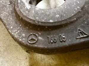 WAHACZ TYŁ TYLNY LEWY MERCEDES GL X166