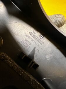 OSŁONA OBUDOWA KOLUMNY KIEROWNICZEJ RENAULT CLIO IV EU