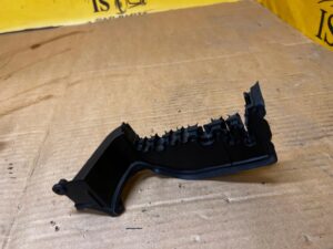 WYGŁUSZENIE USZCZELKA OSŁONA PODSZYBIA MASKI PRZÓD LEWY MERCEDES GL X166