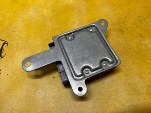 NIE WYSTRZELONY SENSOR MODUŁ AIRBAG PODUSZEK POWIETRZNYCH RENAULT CLIO IV