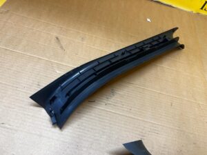 PLASTIK OSŁONA PROGU TYŁ LEWY MERCEDES GL X166