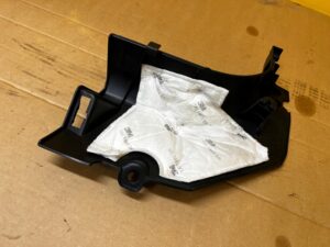 PLASTIK OSŁONA LISTWA PROGU SŁUPKA A PRZÓD LEWA RENAULT KOLEOS II