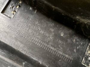 LISTWA POSZERZENIE BŁOTNIKA TYŁ LEWA LEWY 33″ FORD BRONCO 21-