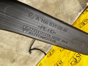 KANAŁ TUNEL KRATKA NAWIEWU POWIETRZA TYŁ PRAWY MERCEDES GL X166