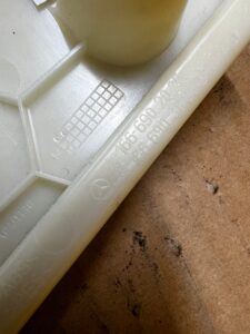 POSZYCIE OSŁONA OBUDOWA SŁUPKA TYŁ C PRAWY MERCEDES GL X166 GRAY