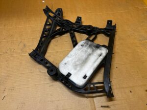 ŚLIZG MOCOWANIE WSPORNIK ZDERZAKA TYŁ PRAWY MERCEDES GL X166