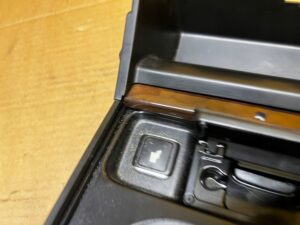 SCHOWEK UCHWYT NA KUBKI CUPHOLDER DREWNO MERCEDES GL X166