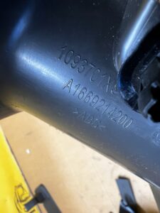 OSŁONA ZAŚLEPKA PROWADNICY FOTELA KANAPY TYŁ PRAWY MERCEDES GL X166