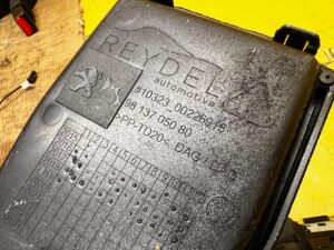 SCHOWEK PÓŁKA TUNELU ŚRODKOWEGO CITROEN DS7 CROSSBACK X74