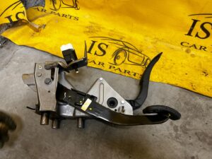 KOMPLET PEDAŁ POTENCJOMETR GAZU HAMULCA SPRZĘGŁA RENAULT CLIO IV EU