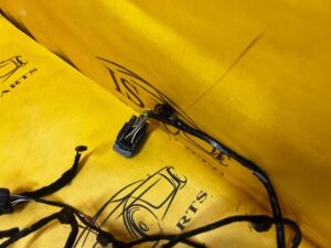 WIĄZKA INSTALACJA OKABLOWANIE KLAPY TYŁ BAGAŻNIKA DACIA DUSTER II