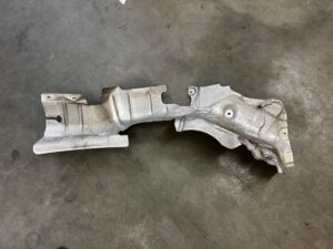 BLACHA OSŁONA TERMICZNA MERCEDES GL X166 3.0 CDI