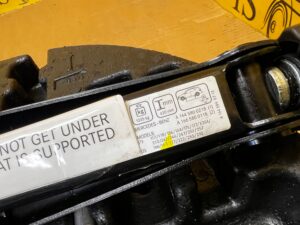 ZESTAW NAPRAWCZY LEWAREK KLUCZ DO KÓŁ MERCEDES GL X166