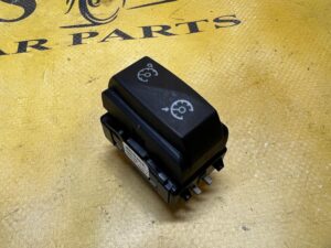 OSŁONA OBUDOWA TUNELU ŚRODKOWEGO TUNEL ŚRODKOWY RENAULT CLIO IV