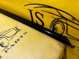 LISTWA SZYBY ODRZUTNIK WODY LEWA AUDI A8 D5 4N