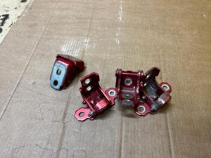 KOMPLET ZAWIASY DRZWI PRZÓD TYŁ LEWY RENAULT CLIO IV TENNP