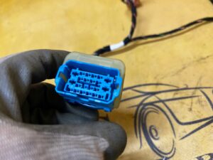 KOMPLET PANEL PRZEŁĄCZNIK SZYBY FOTELA TYŁ PRAWY CITROEN DS7 CROSSBACK X74