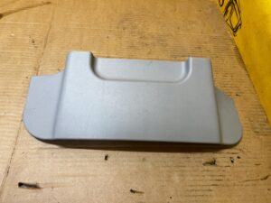 OSŁONA ZAŚLEPKA SZYNY PROWADNICY FOTELA TYŁ 3 RZĄD MERCEDES GL X166 GRAY