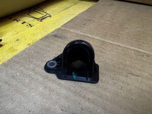 MOCOWANIE ZBIORNIKA ZBIORNICZKA WYRÓWNAWCZEGO PŁYNU AUDI A8 D5