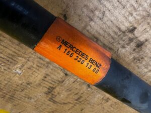 PÓŁOŚ PRZÓD PRZEDNIA PRAWY PRAWA MERCEDES GLS X166 3.0 B 3.0 CDI