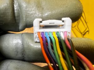 LUSTERKO ZEWNĘTRZNE PRAWE 16 PIN KAMERA ASYSTENT TOYOTA RAV4 V EU