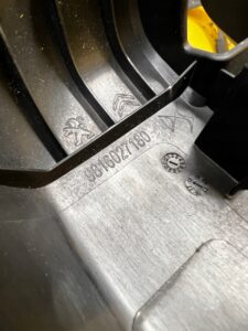 OSŁONA ZAŚLEPKA SZYNY PROWADNICY FOTELA TYŁ CITROEN DS7 CROSSBACK X74