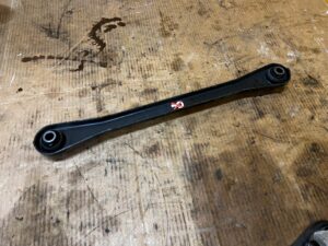 WAHACZ TYŁ TYLNY PRAWY LEWY CITROEN DS7 CROSSBACK X74