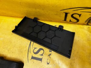 BOCZEK TAPICERKA OSŁONA BAGAŻNIKA PRAWY PRAWA CITROEN DS7 CROSSBACK X74