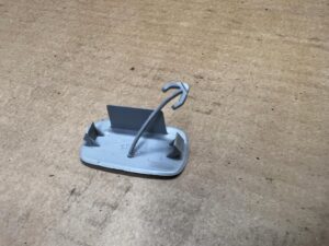 ZAŚLEPKA OSŁONA AIRBAG SŁUPKA A PRZÓD MERCEDES GL X166 GRAY