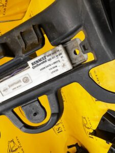 ŚLIZG MOCOWANIE WSPORNIK ZDERZAKA TYŁ RENAULT CLIO IV HB