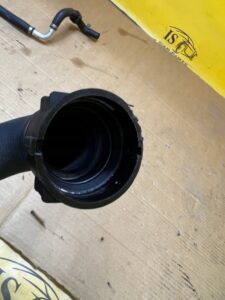 PRZEWÓD RURA RURKA WĄŻ WODY MERCEDES GL X166 3.0 CDI