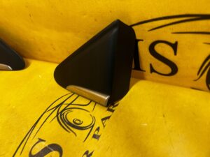 TRÓJKĄT ZAŚLEPKA OSŁONA BŁOTNIKA PRZÓD LEWY RENAULT CLIO IV