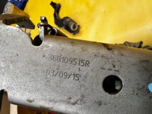 DŹWIGNIA RĄCZKA HAMULCA RĘCZNEGO RENAULT CLIO IV