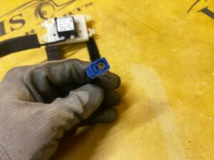 ANTENA RADIA WZMACNIACZ SYGNAŁU ANTENY GPS RENAULT CLIO IV