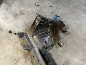 ĆWIARTKA PODŁUŻNICA FARTUCH KIELICH PRZÓD LEWY CITROEN DS7 CROSSBACK X74