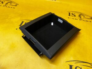 SCHOWEK PÓŁKA TUNELU PODŁOKIETNIKA AUDI A8 D5