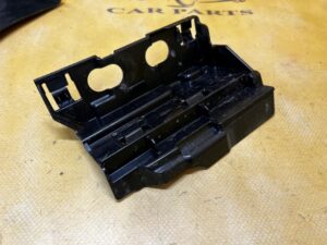 KOMPLET UCHWYT MOCOWANIE PROGU PRAWE PRAWY AUDI A8 D5 LONG