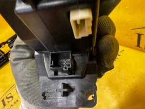 PRZYCISK PRZEŁĄCZNIK START STOP ZEGAREK CITROEN DS7 CROSSBACK X74