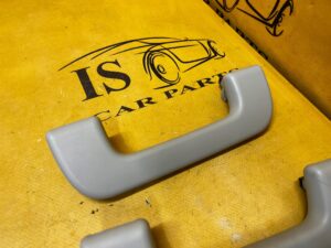 KOMPLET RĄCZKI RĄCZKA UCHWYTY PODSUFITKI AUDI A8 D5