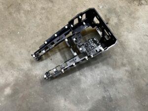 STELAŻ MOCOWANIE TUNELU ŚRODKOWEGO PODŁOKIETNIKA CITROEN DS7 CROSSBACK X74