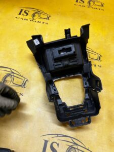 OSŁONA OBUDOWA RAMKA TUNELU ŚRODKOWEGO RENAULT CLIO IV EU