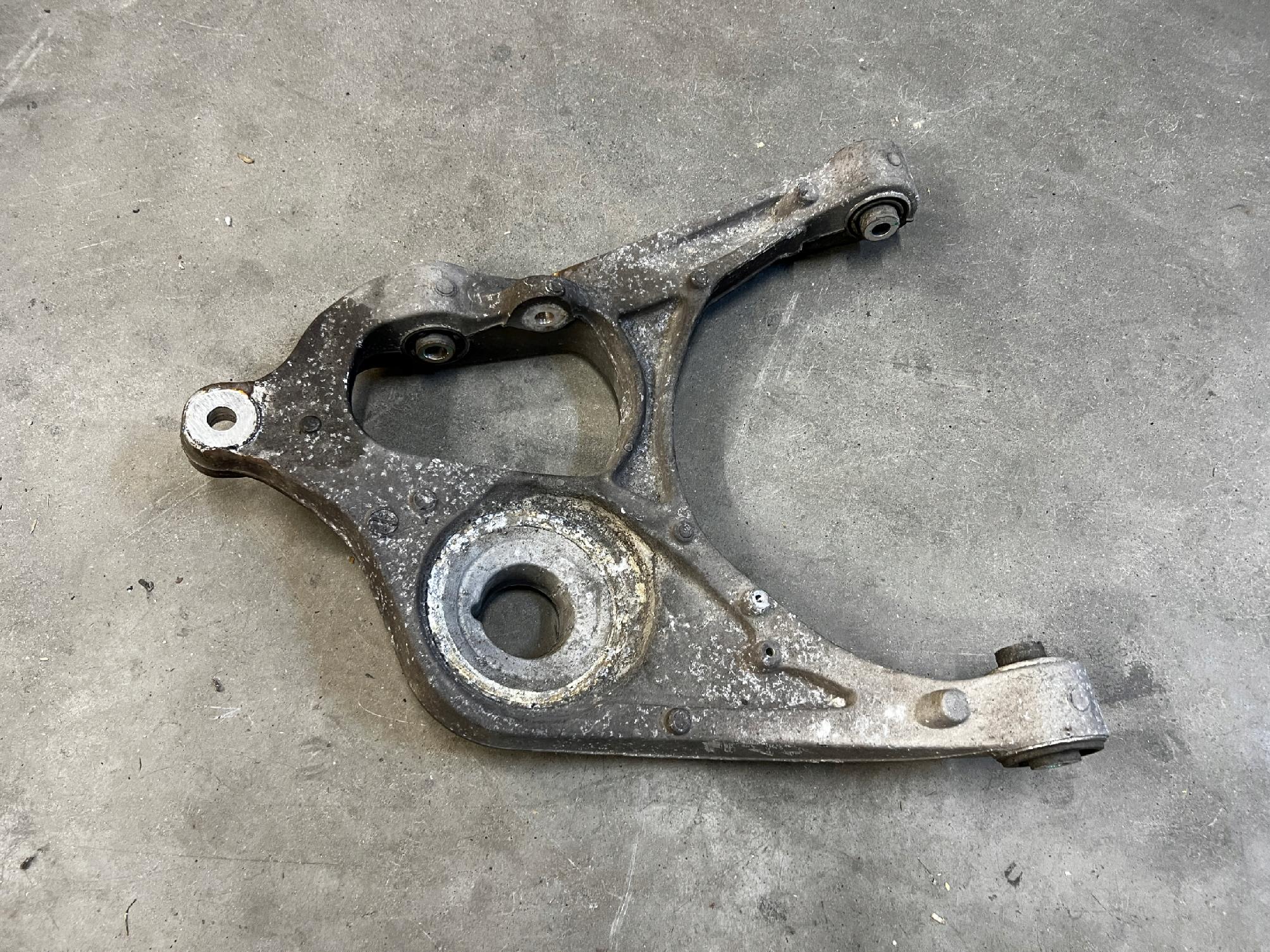 WAHACZ TYŁ TYLNY PRAWY MERCEDES GL X166