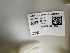 POSZYCIE OSŁONA OBUDOWA SŁUPKA D TYŁ LEWY AUDI A8 D5 LONG 2TG