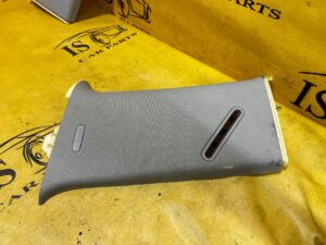 POSZYCIE OSŁONA OBUDOWA SŁUPKA TYŁ C PRAWY MERCEDES GL X166 GRAY