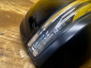 LUSTERKO ZEWNĘTRZNE PRAWE 16 PIN KAMERA ASYSTENT TOYOTA RAV4 V EU